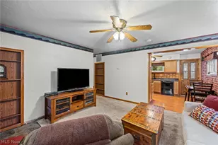 1973 Pinewood Dr, Brunswick, OH 44212 - Photo 7