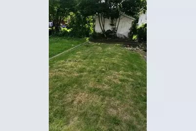 802 Clay Drive, Akron, OH 44311 - Photo 11