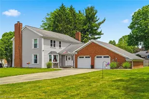 1200 Briarview Ave NW, North Canton, OH 44720 - Photo 3