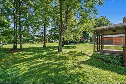 1372 Doncaster Drive, Youngstown, OH 44511 - Photo 39