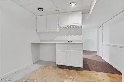 1372 Doncaster Drive, Youngstown, OH 44511 - Photo 29