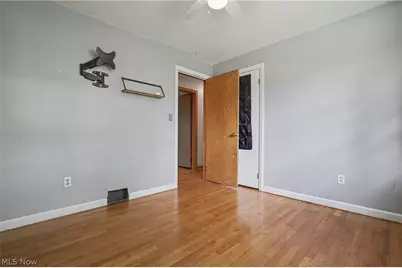 1372 Doncaster Drive, Youngstown, OH 44511 - Photo 9