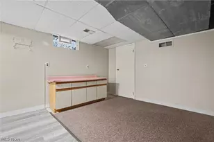 1372 Doncaster Dr, Youngstown, OH 44511 - Photo 27