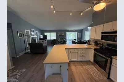 2396 Plum Creek Drive, Roaming Shores, OH 44084 - Photo 9
