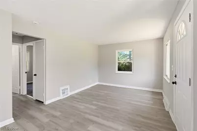 1620 Cedar Drive, Lorain, OH 44052 - Photo 5