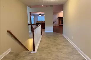 484 Water Pointe Ln, Brunswick, OH 44212 - Photo 3