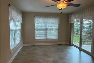 484 Water Pointe Ln, Brunswick, OH 44212 - Photo 9