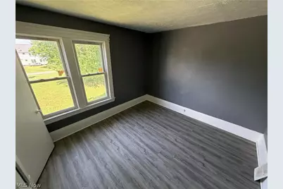 1205 E 111th Street, Loveland, OH 44108 - Photo 7