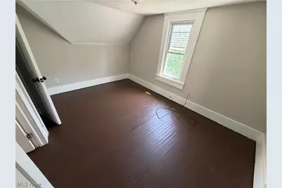 1096 E 72nd Street, Loveland, OH 44103 - Photo 9
