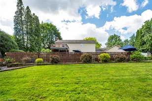 2384 Twin Lakes Dr, Uniontown, OH 44685 - Photo 35
