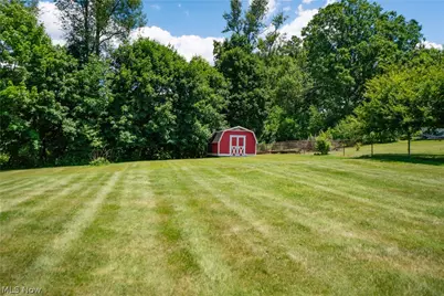 2421 Fairview Road, Uniontown, OH 44685 - Photo 35