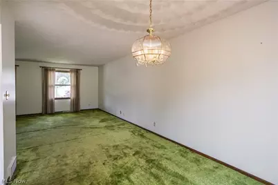 2421 Fairview Road, Uniontown, OH 44685 - Photo 7