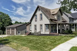 302 SW Maple St, Sugarcreek, OH 44681 - Photo 17