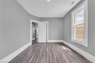 3271 W 43rd St, Loveland, OH 44109 - Photo 9