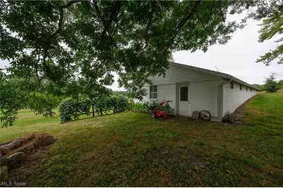 12201 King Church Avenue NW, Uniontown, OH 44685 - Photo 31