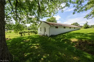 12201 King Church Ave NW, Uniontown, OH 44685 - Photo 39