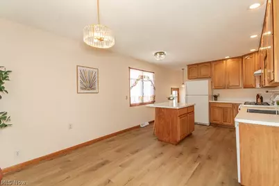 1614 Rosewood Avenue, Oakwood, OH 44107 - Photo 9
