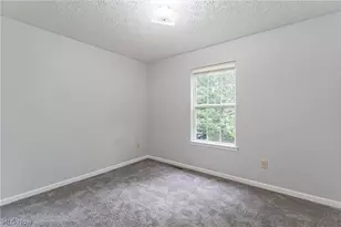 64 Byers Ave, Akron, OH 44302 - Photo 17