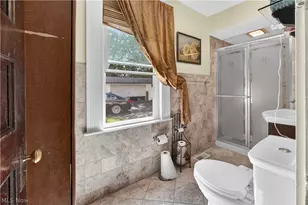 1485 Robinwood Ave, Oakwood, OH 44107 - Photo 11