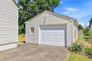 47 Renee Dr, Struthers, OH 44471 - Photo 7