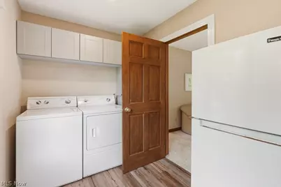 3575 Avanti Lane, Uniontown, OH 44685 - Photo 11