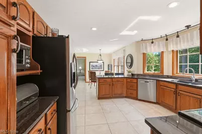 3575 Avanti Lane, Uniontown, OH 44685 - Photo 21