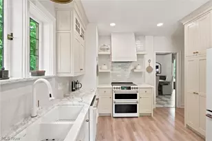 8061 Chagrin Rd, Chagrin Falls, OH 44023 - Photo 23