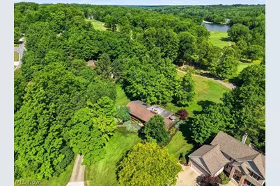 8886 Southbrook Trail, Chagrin Falls, OH 44023 - Photo 41