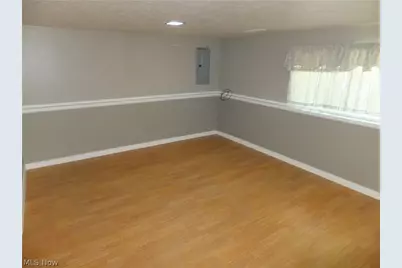 4641 E Lake Road, Sheffield Lake, OH 44054 - Photo 11