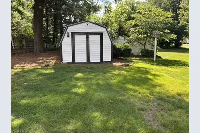 8639 Candlewood Avenue NW, North Canton, OH 44720 - Photo 29
