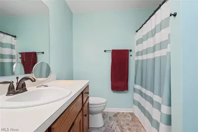 1302 Bridgewater Way N, Mansfield, OH 44906 - Photo 17