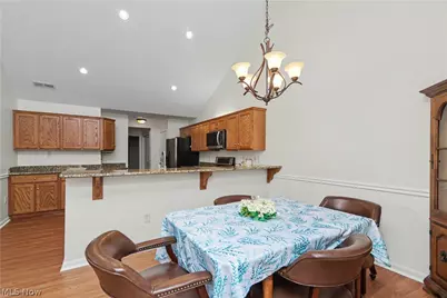 1302 Bridgewater Way N, Mansfield, OH 44906 - Photo 9