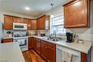 3593 Portage Point Blvd, Akron, OH 44319 - Photo 15