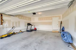 3593 Portage Point Blvd, Akron, OH 44319 - Photo 27