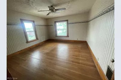 912 N 8th Street, Cambridge, OH 43725 - Photo 11