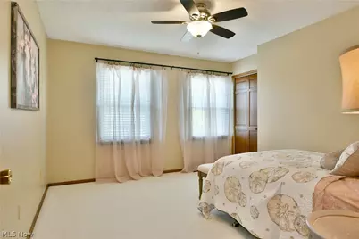 8930 Echo Lake Drive NE, Warren, OH 44484 - Photo 41