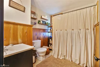 13222 Lexington Avenue NE, Alliance, OH 44601 - Photo 7