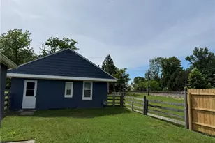 725 Perry St, Vermilion, OH 44089 - Photo 3