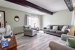30104 Phillips Ave, Wickliffe, OH 44092 - Photo 5