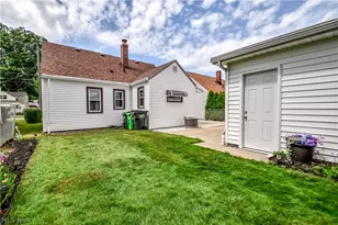 30104 Phillips Ave, Wickliffe, OH 44092 - Photo 29