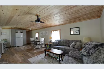 195 Sundale Lane, Norwich, OH 43767 - Photo 3