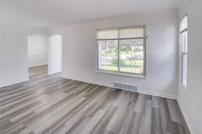 5410 Renwood Drive, Parma, OH 44129 - Photo 17