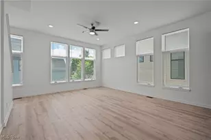 1924 W 47th Ave, Loveland, OH 44102 - Photo 7