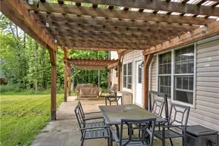2157 Flame Lake Dr, Roaming Shores, OH 44084 - Photo 37