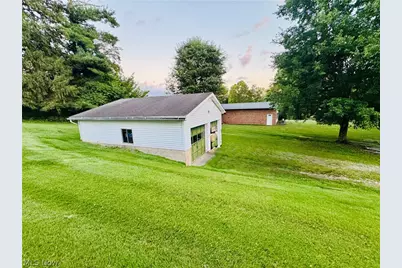 956 Braun Road, Belpre, OH 45714 - Photo 9