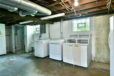 1406 Mazda Avenue NE, Warren, OH 44483 - Photo 31