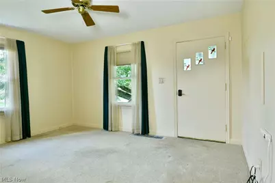 1406 Mazda Avenue NE, Warren, OH 44483 - Photo 3