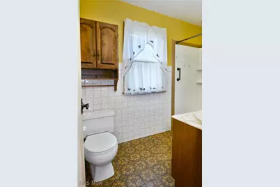 1406 Mazda Avenue NE, Warren, OH 44483 - Photo 13