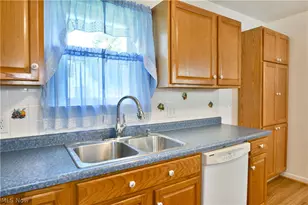 1406 Mazda Ave NE, Warren, OH 44483 - Photo 11