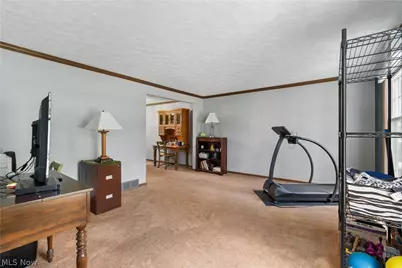 7888 Fox Run Avenue NW, North Canton, OH 44720 - Photo 3